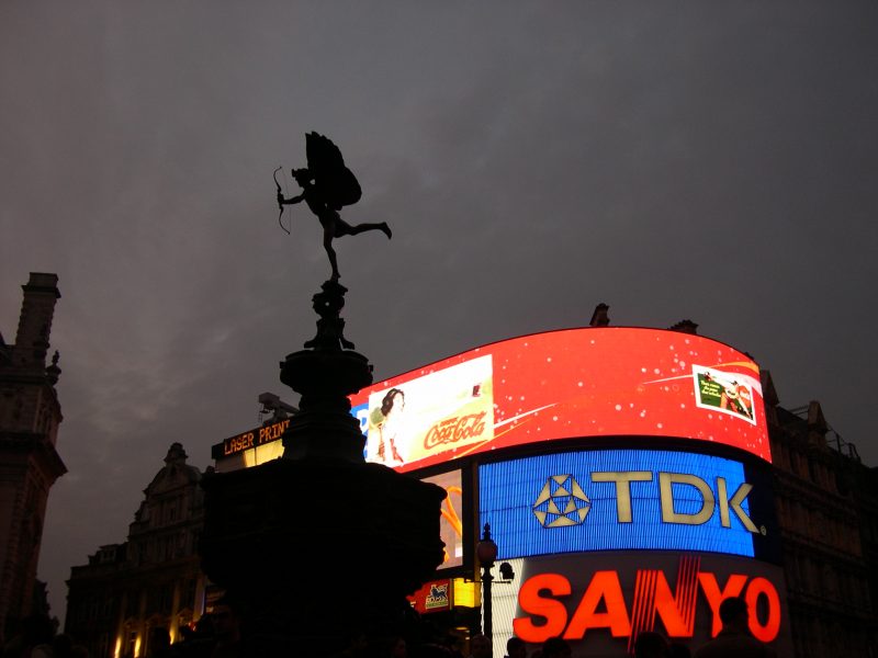 Piccadilly Circus at Night, London MDMikus Copyright 2005